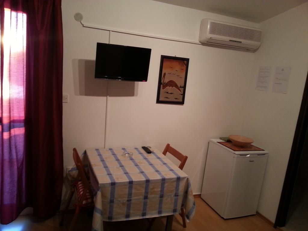 Studio Apartments Ivica Primošten Habitación foto